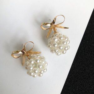 🤍Classic Pearl Bow Earrings🤍